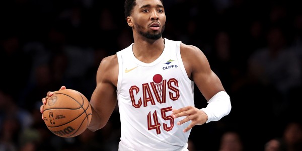 开云账号注册-米切尔：我对队友们怀有最大的敬意，他们愿意让我去承担起领导职责