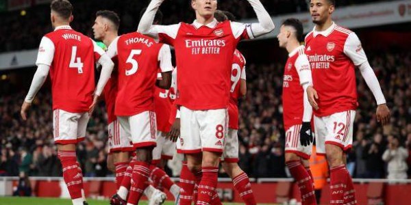 4比0大捷5分领跑！阿森纳3连胜反弹向冠军冲刺
