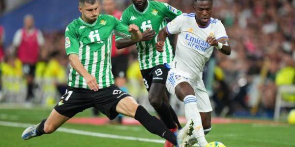 kaiyun-西甲收官练兵欧冠决赛？小熊只突破不下底是何套路