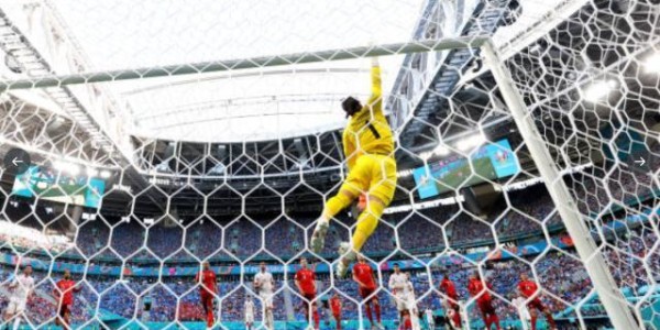 开云体育平台-1米83的“巨人”难煞西班牙，佐默延续神奇又创纪录