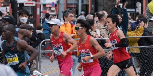 满额六人，再上阵！#世锦赛马拉松